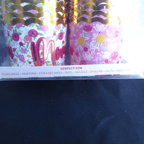 Sophistiplate LLC Party Supplies Simply Baked 5 Paper Baking Snack